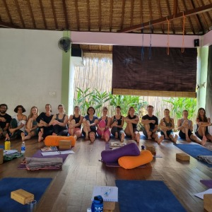 Claire teaching Chinese Medicine principles and energy flow during 100-hour Yin Yoga training Bali 2026