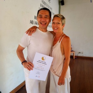 student-and-teacher-photo-after-the-certificate-ceremony-during-our-200-hour-yoga-teacher-training-in-bali