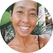 Thia our yin yoga and chinese medicine yoga garden lembongan bali 2026 Thia-our-yin-yoga-and-chinese-medicine-yoga-garden-lembongan-bali-2026.j