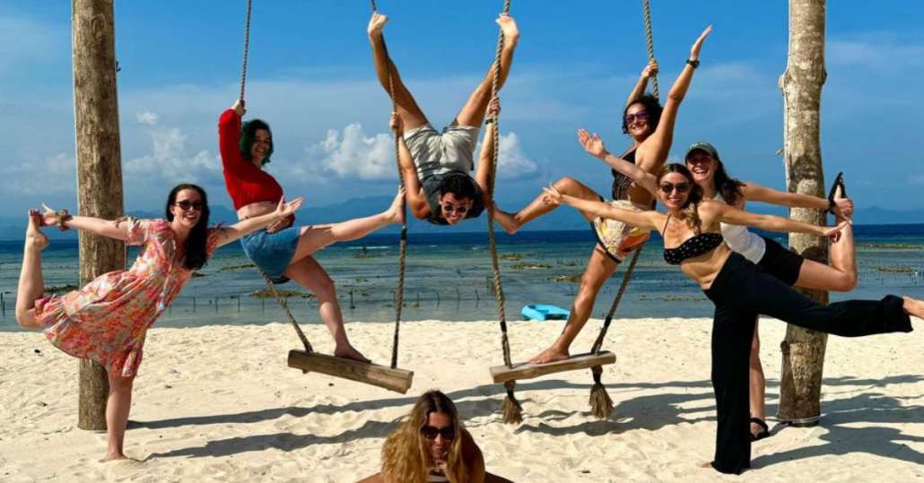 bali-yin-yoga-and-chinese-medicine-teacher-training-2026-beach-lunch-excursion-nusa-lembongan-akira-yoga